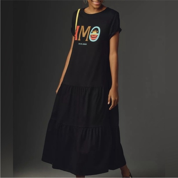 FARM Rio Dresses & Skirts - FARM Rio tiered tee shirt dress Black
AMO Graphic Maxi XXS